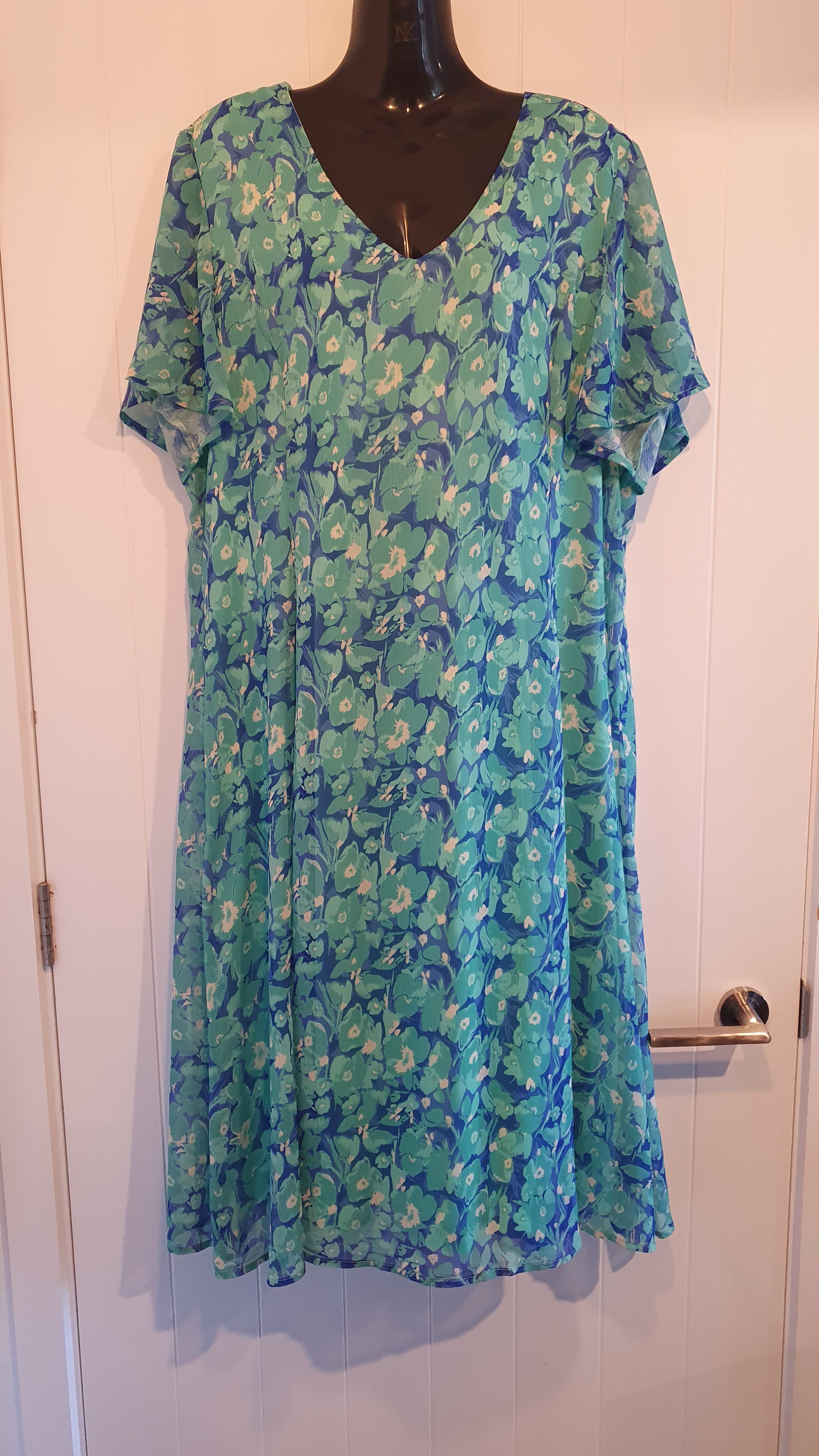 Mesmerise Dress Teal Blue Floral Size 20 Maxi Flutter Sleeves