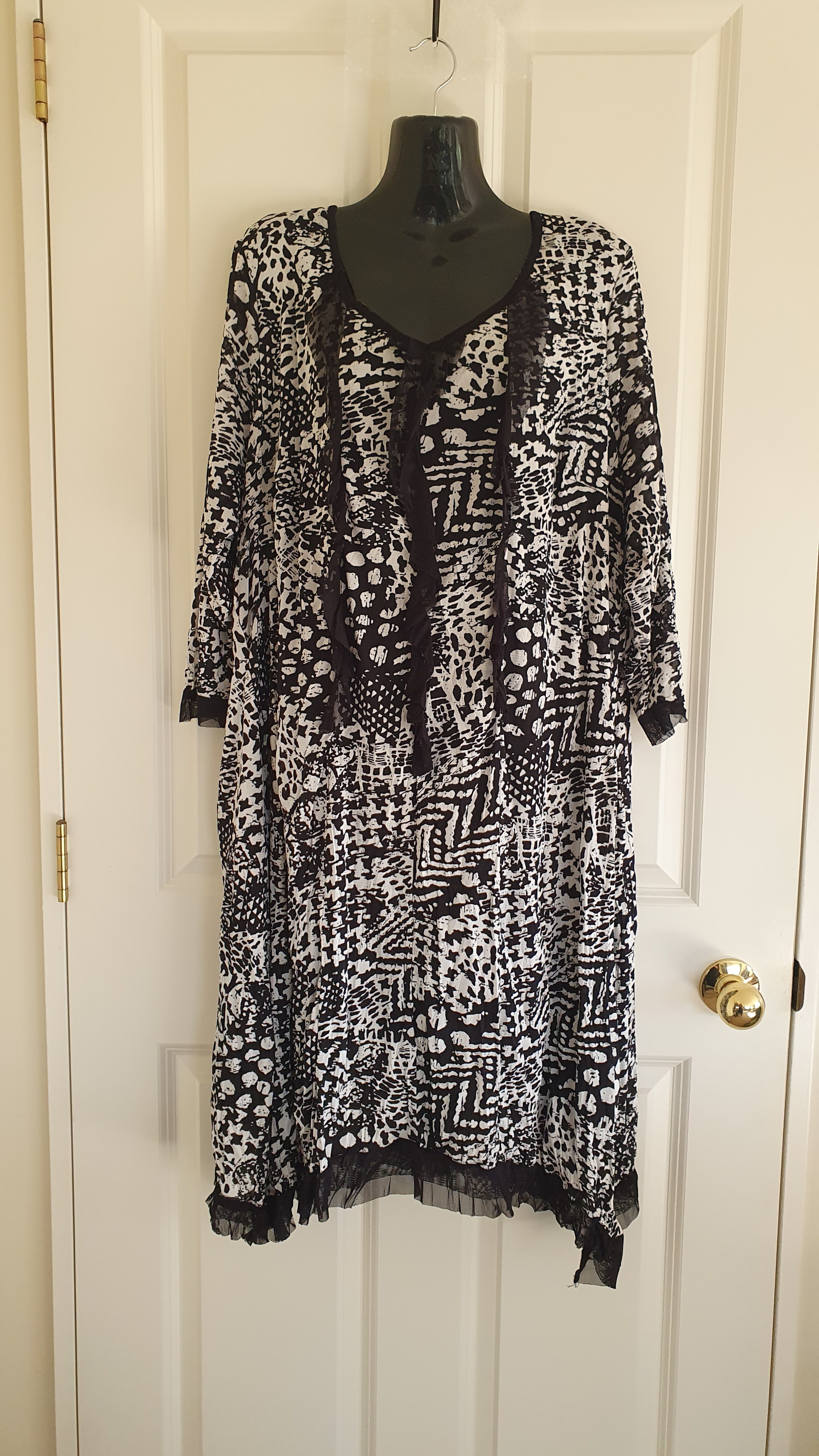 YS Printed Mesh Dress Black White Size 2XL / NZ 20
