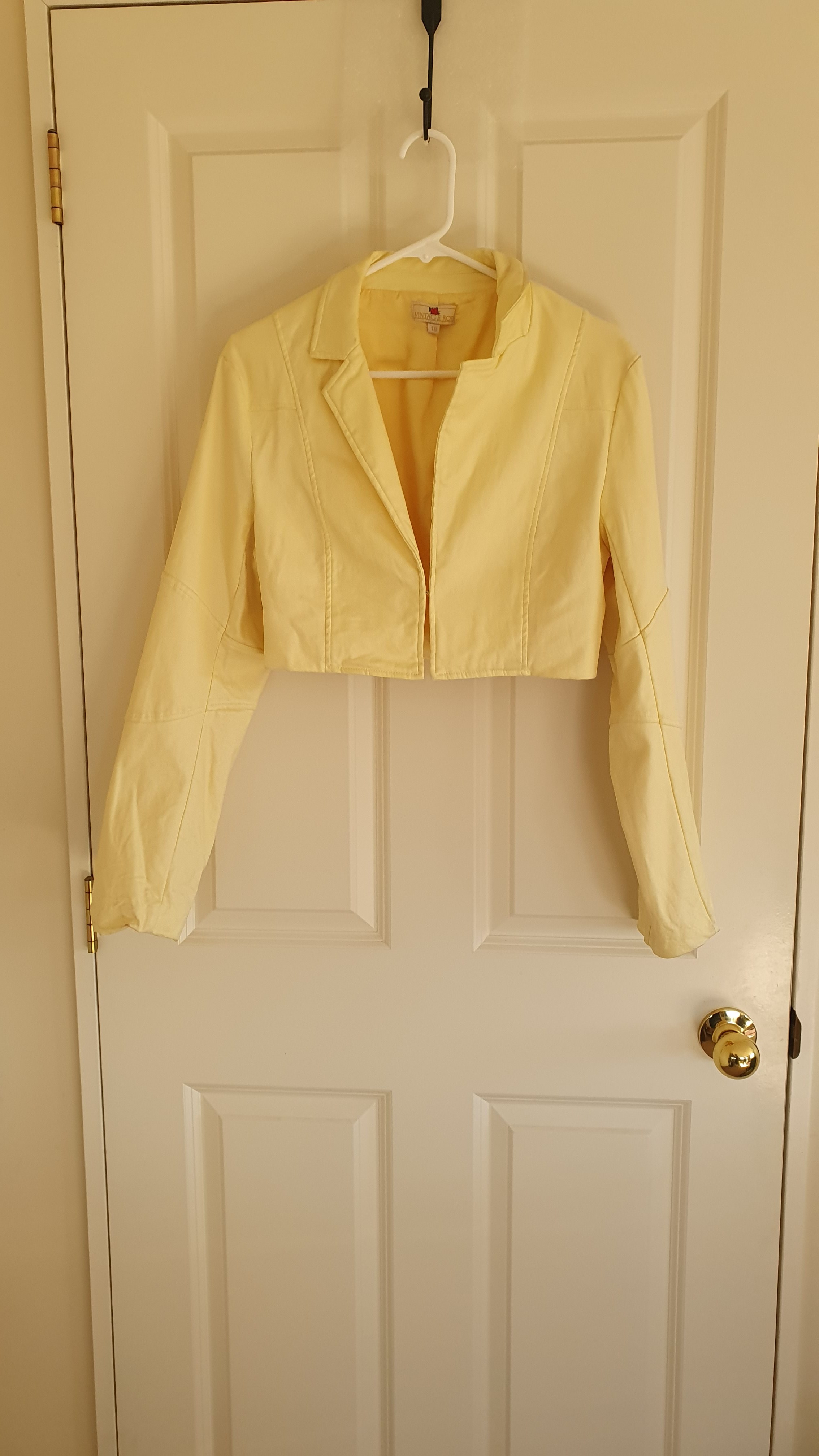 Vintage Rose Cropped Yellow Jacket Size 18