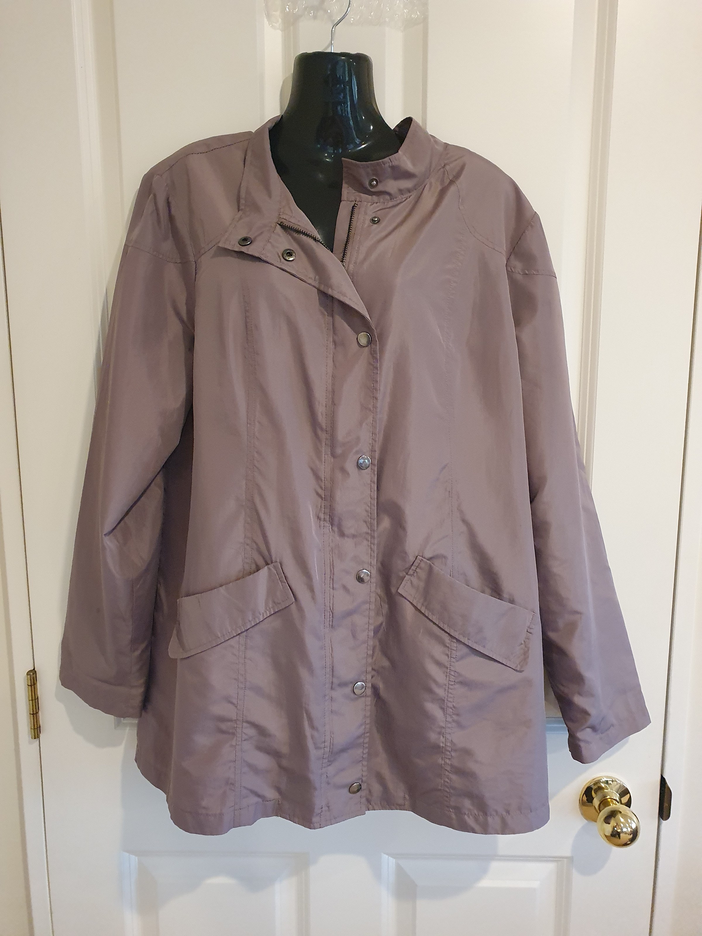 Clarity Taupe Lightweight Trench Jacket Size L Snap Front Coat
