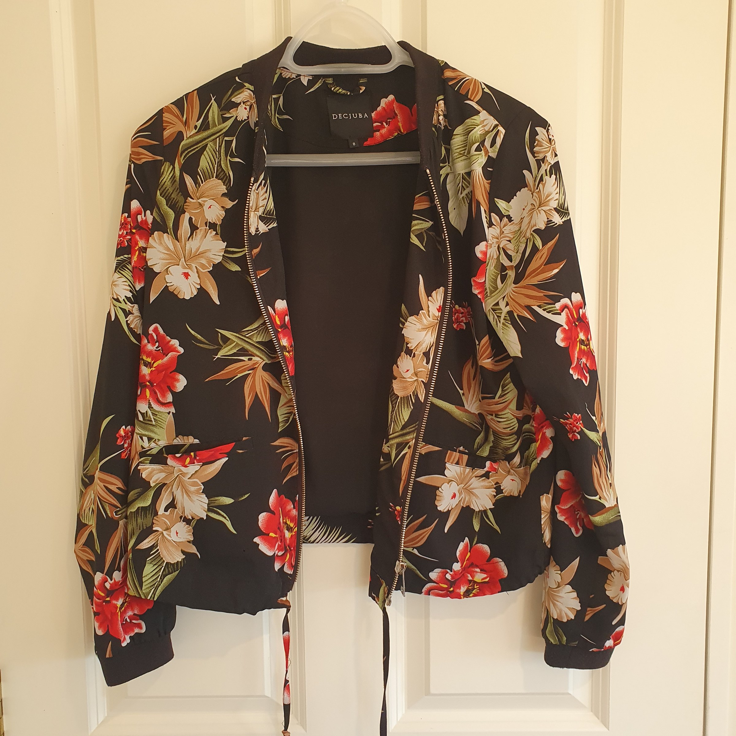 Decjuba Floral Bomber Jacket Black Zip Front Size 8