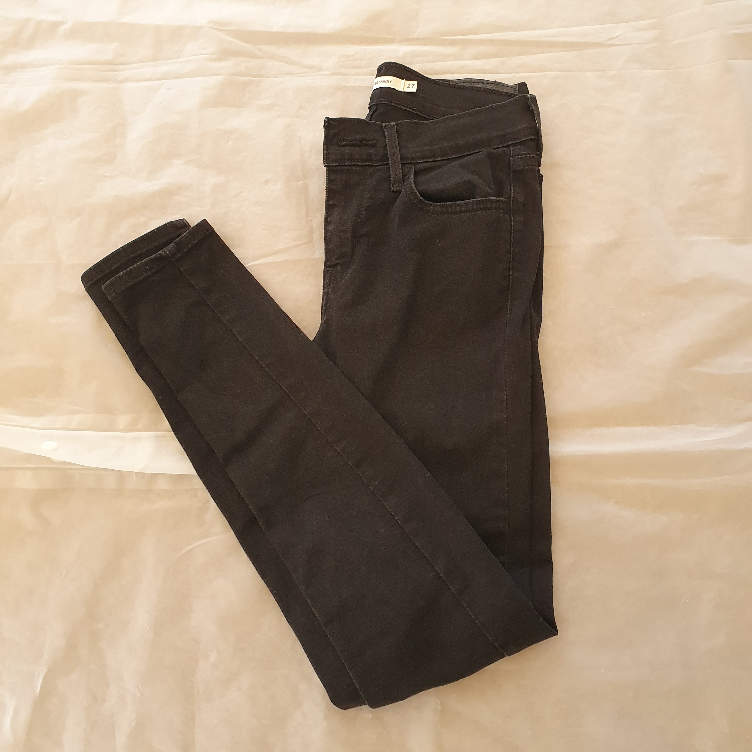 Levi's 710 Super Skinny Black Jeans Size 27