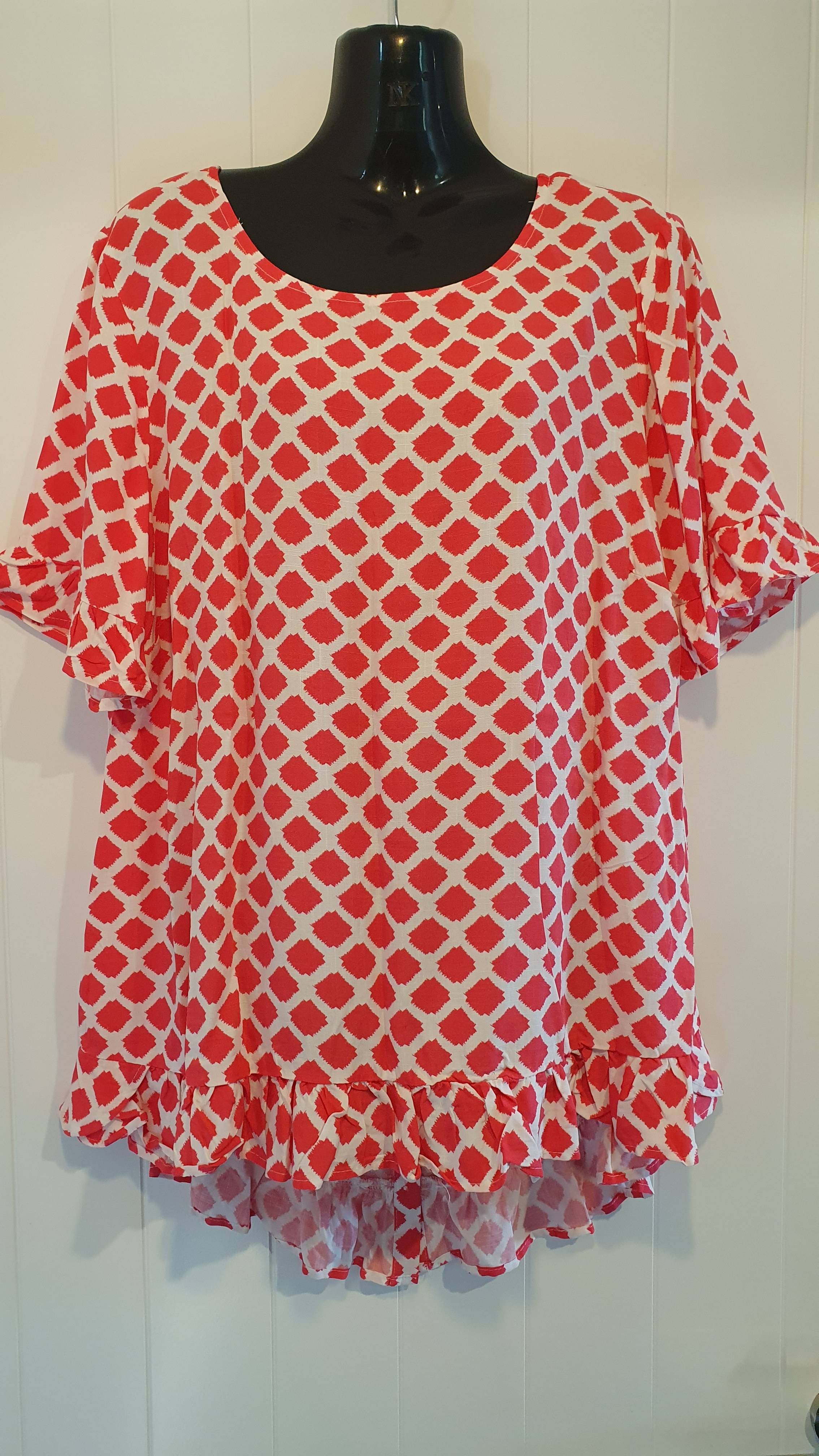 Rockmans Top Red White Print Size 14 ANWT High Low Hem