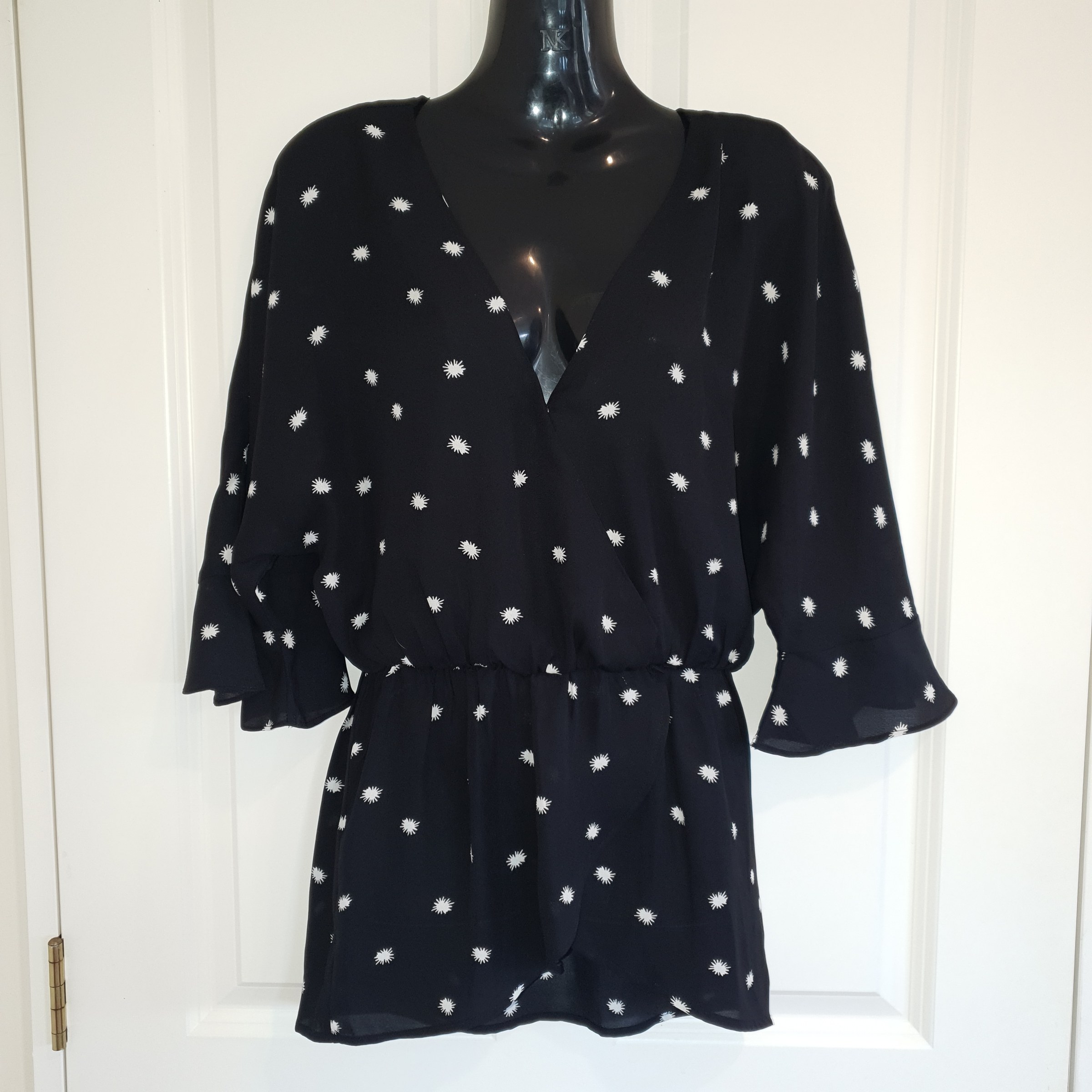 Atmos & Here Black/ white Wrap Top Size 6 Sheer Chiffon Polka Dot