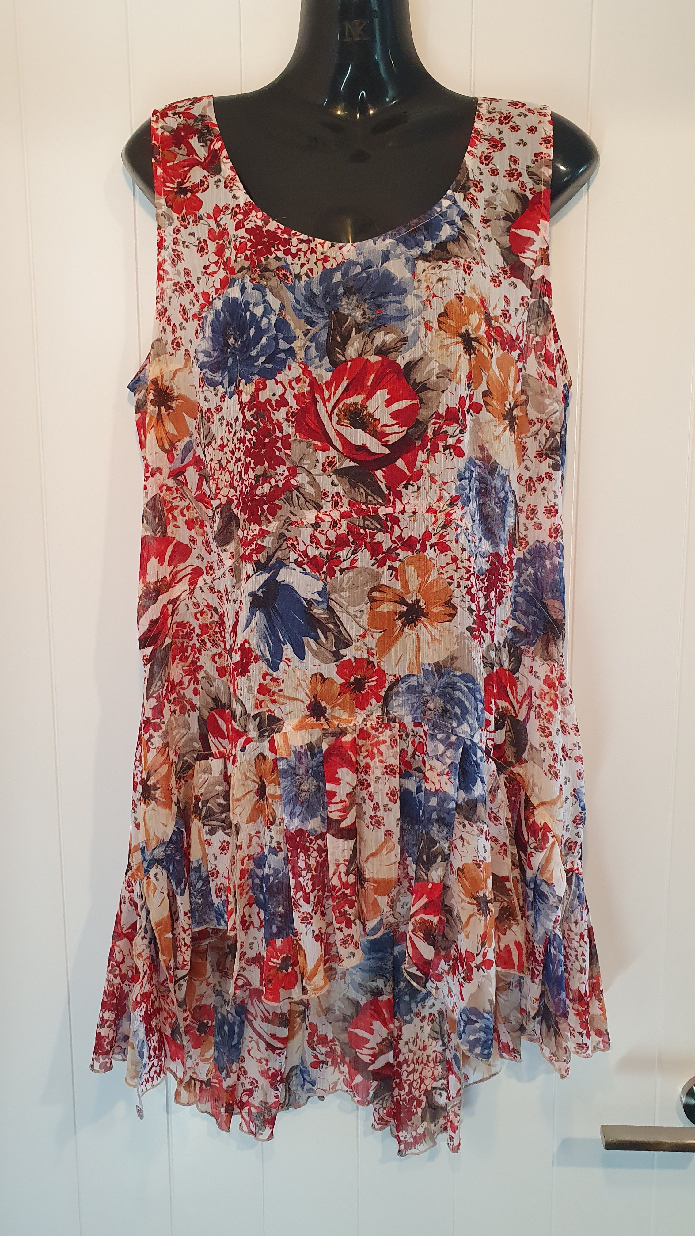 Heine Top Multicolour Floral Size 14 Sleeveless Pleated Hem