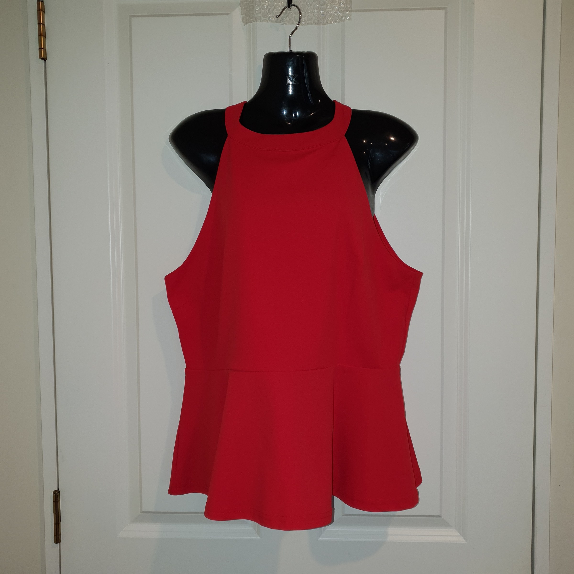 Pagani Top Red Size 14 Sleeveless Back Zip
