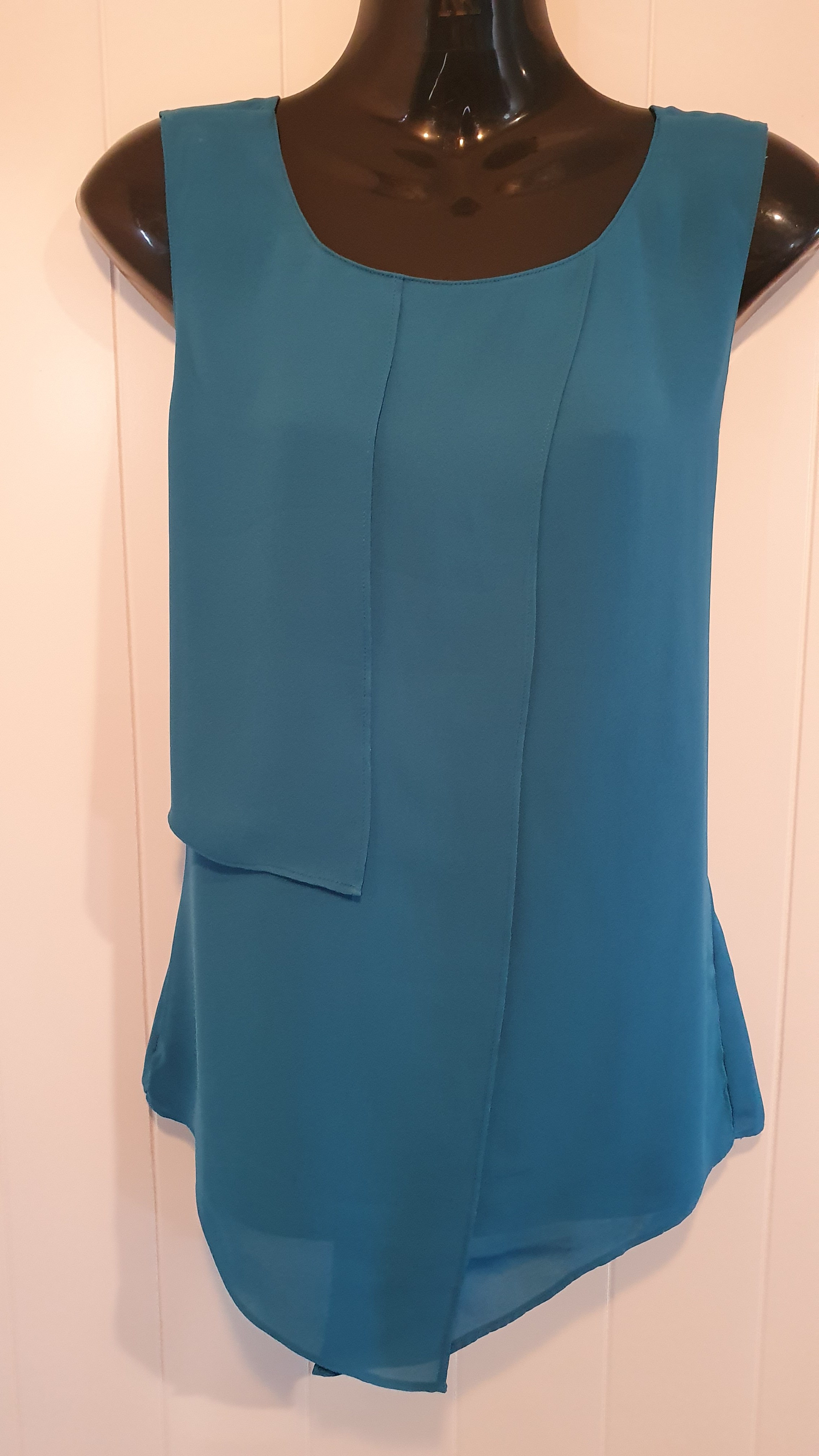 Melanie Lyne Top Teal Size M Layered Overlay