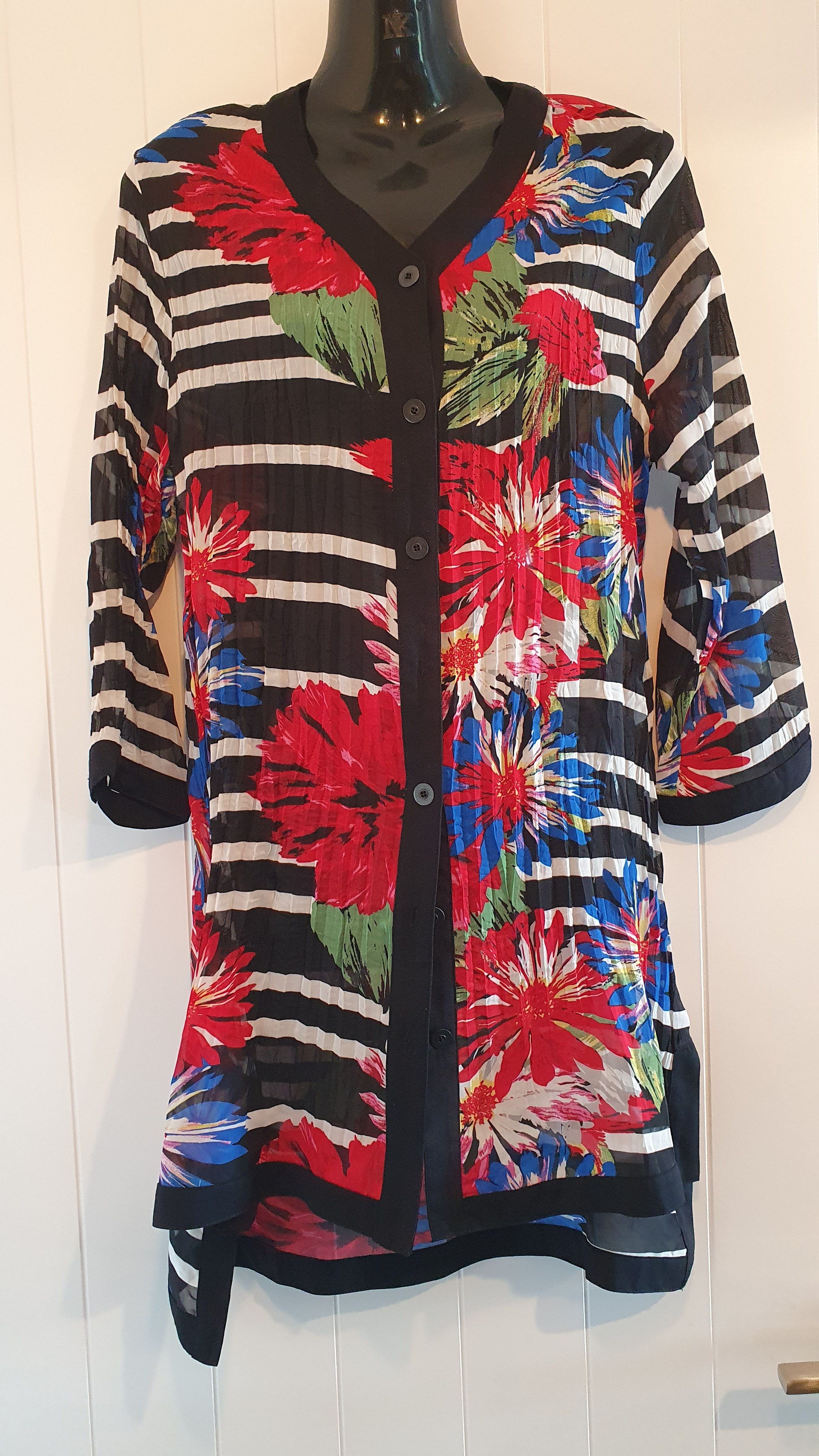 Mesmerise Floral Stripe Button Top Size 12