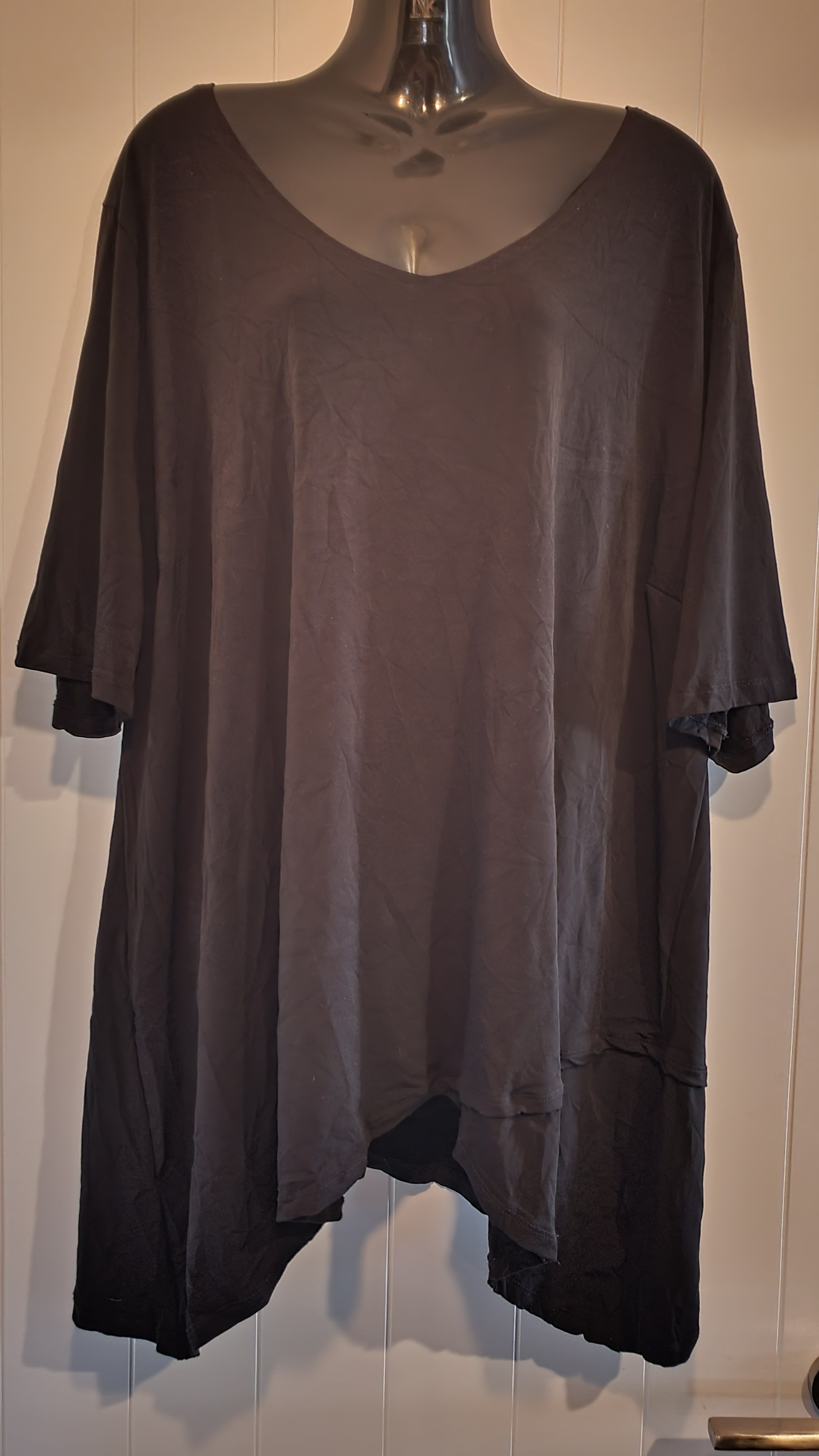 Taking Shape Longline Black Tunic Top Size L