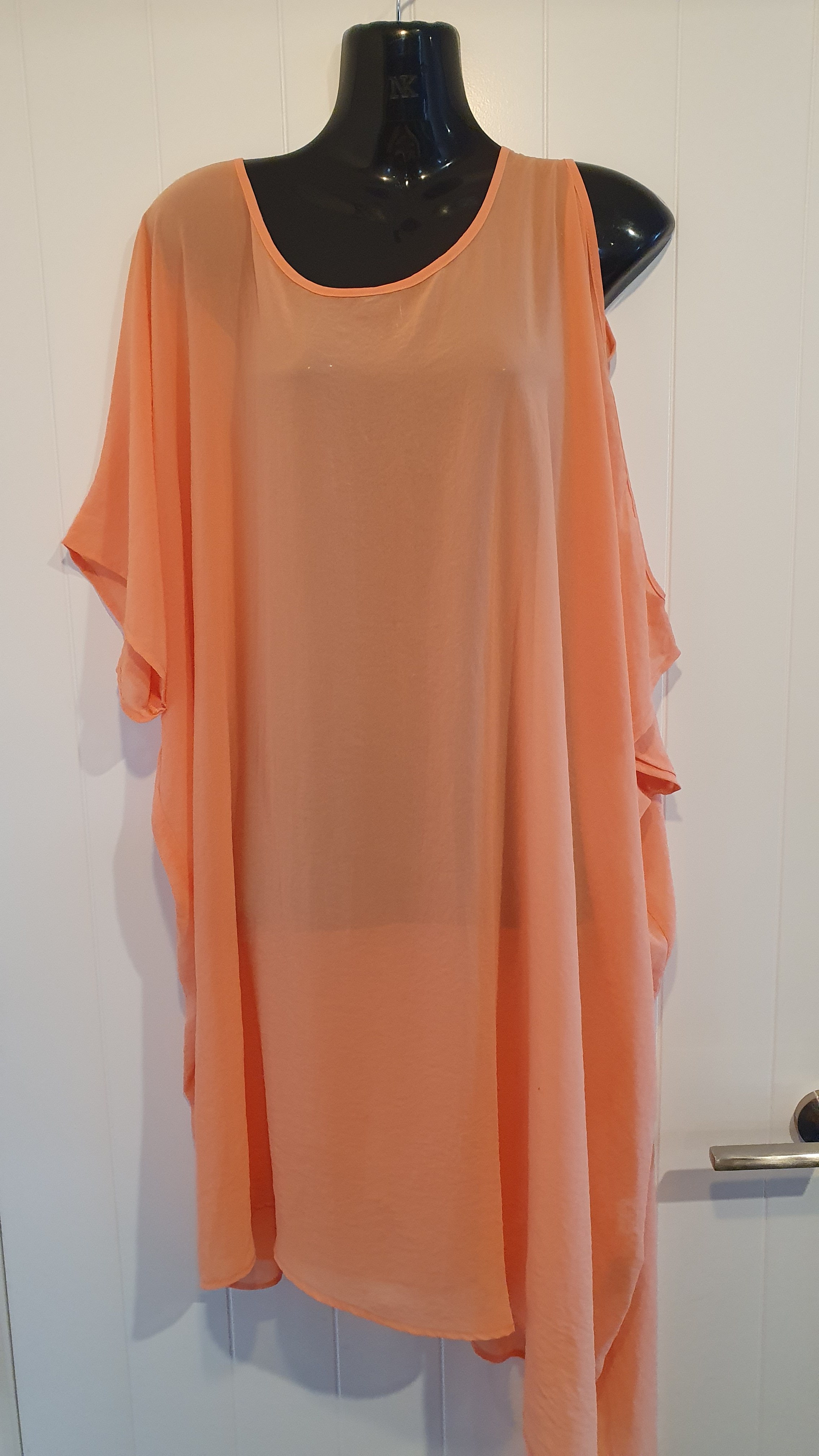 Two Blonde Bobs Oversized Kaftan Tunic Peach One Size