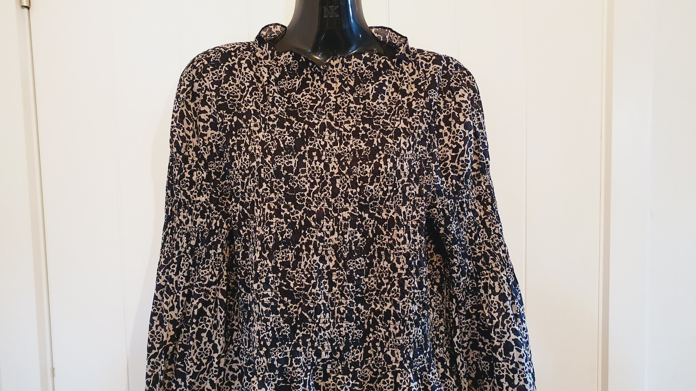 State of Play Shirred Blouse Black Cream Print Size 10 Long Sleeve