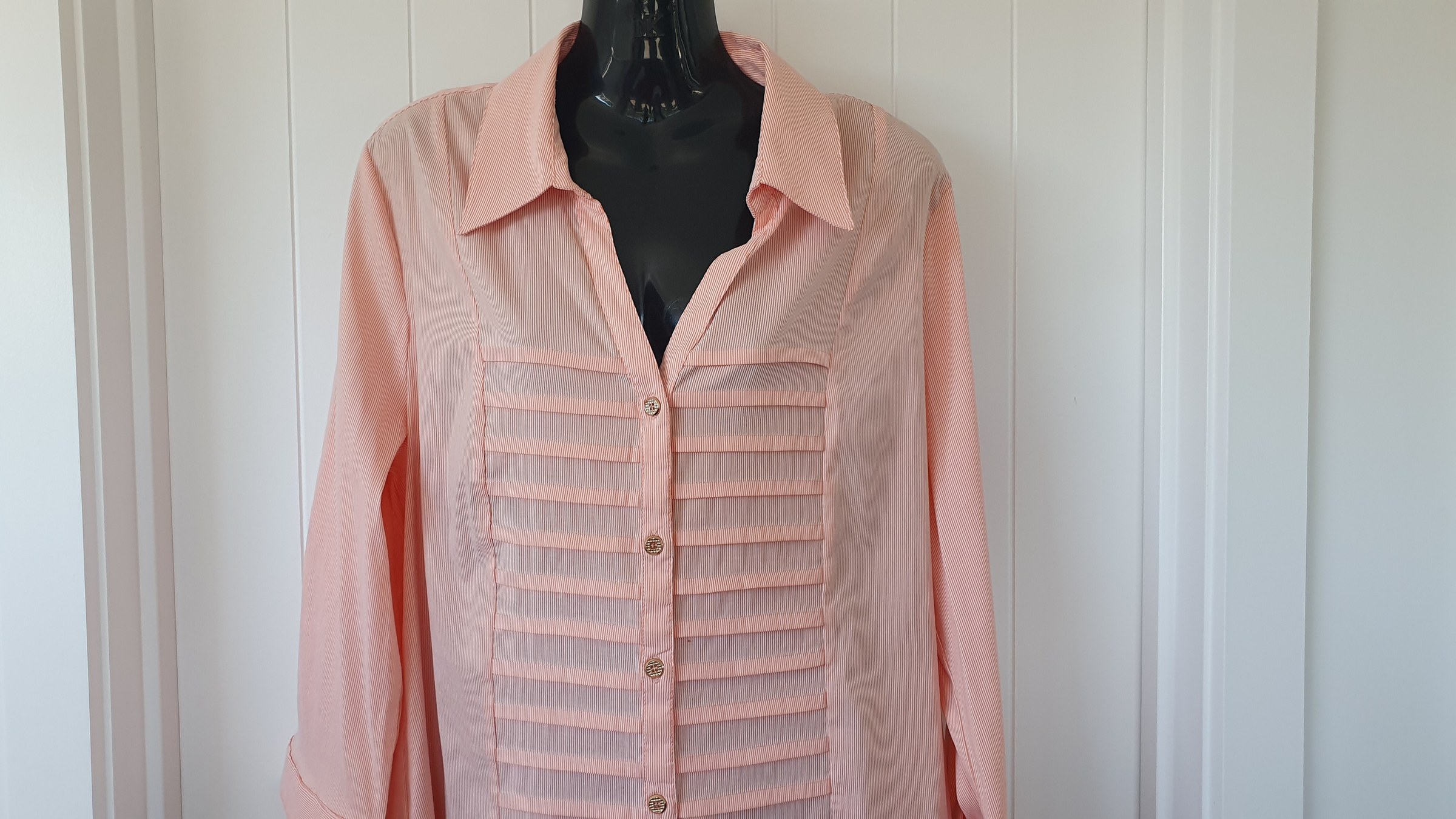 Hero Top Peach Stripe Size L Button Front