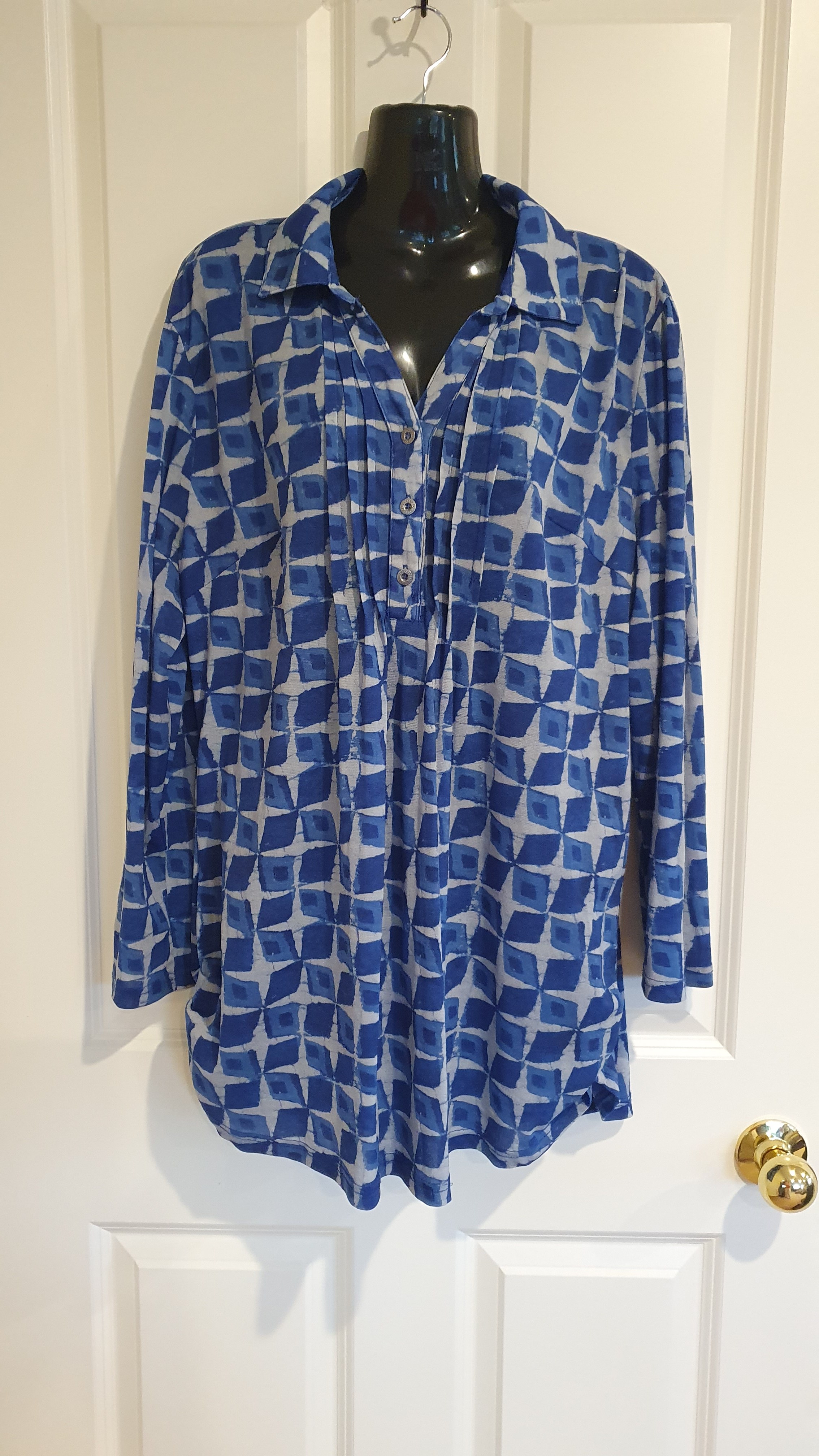 Merric Geometric Print Blue White Top Size 18