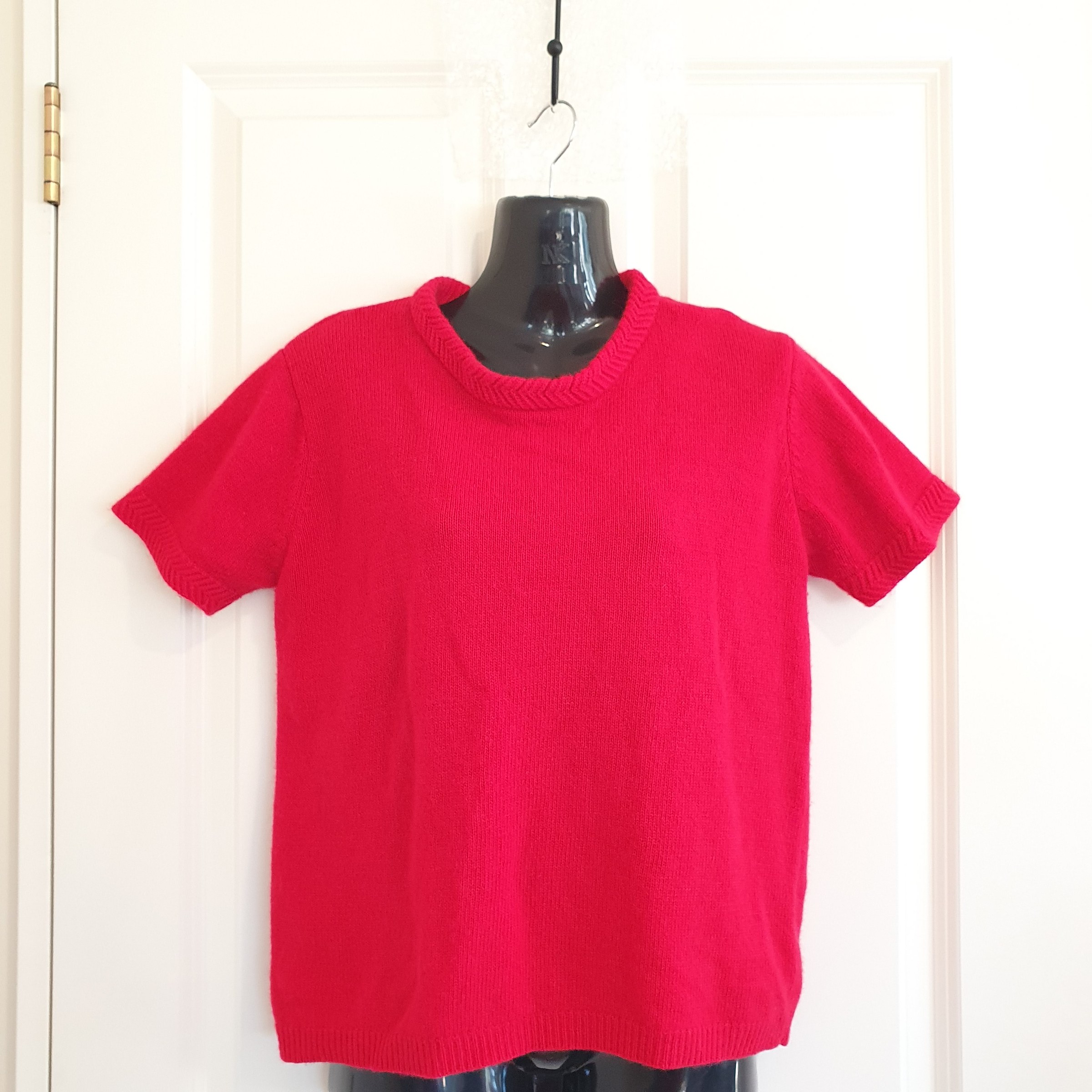 Here Lambswool Short Sleeve Knit Jumper – Red – Size M