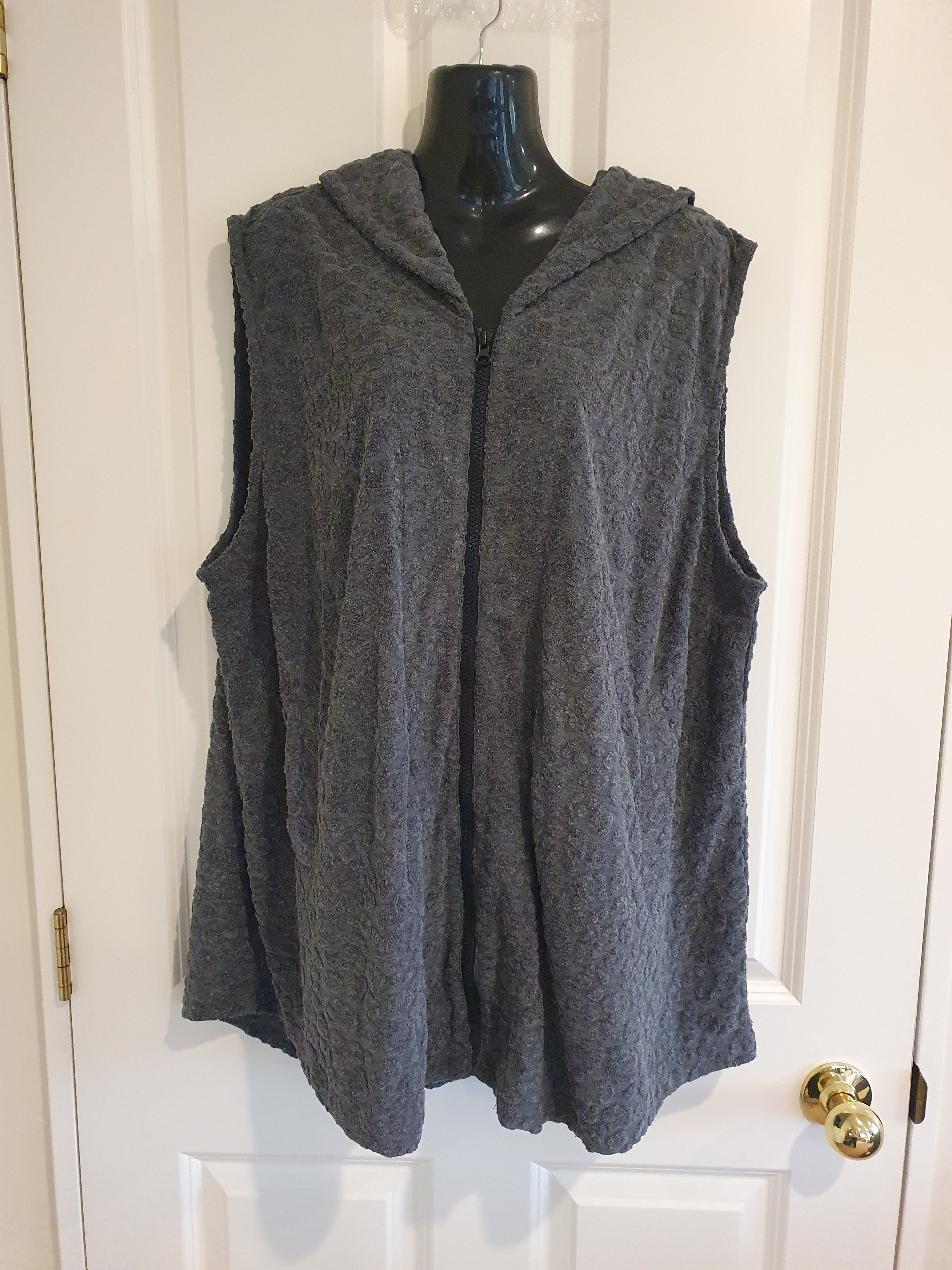 Taking Shape Charcoal Zip Vest Size 18 Shawl Collar