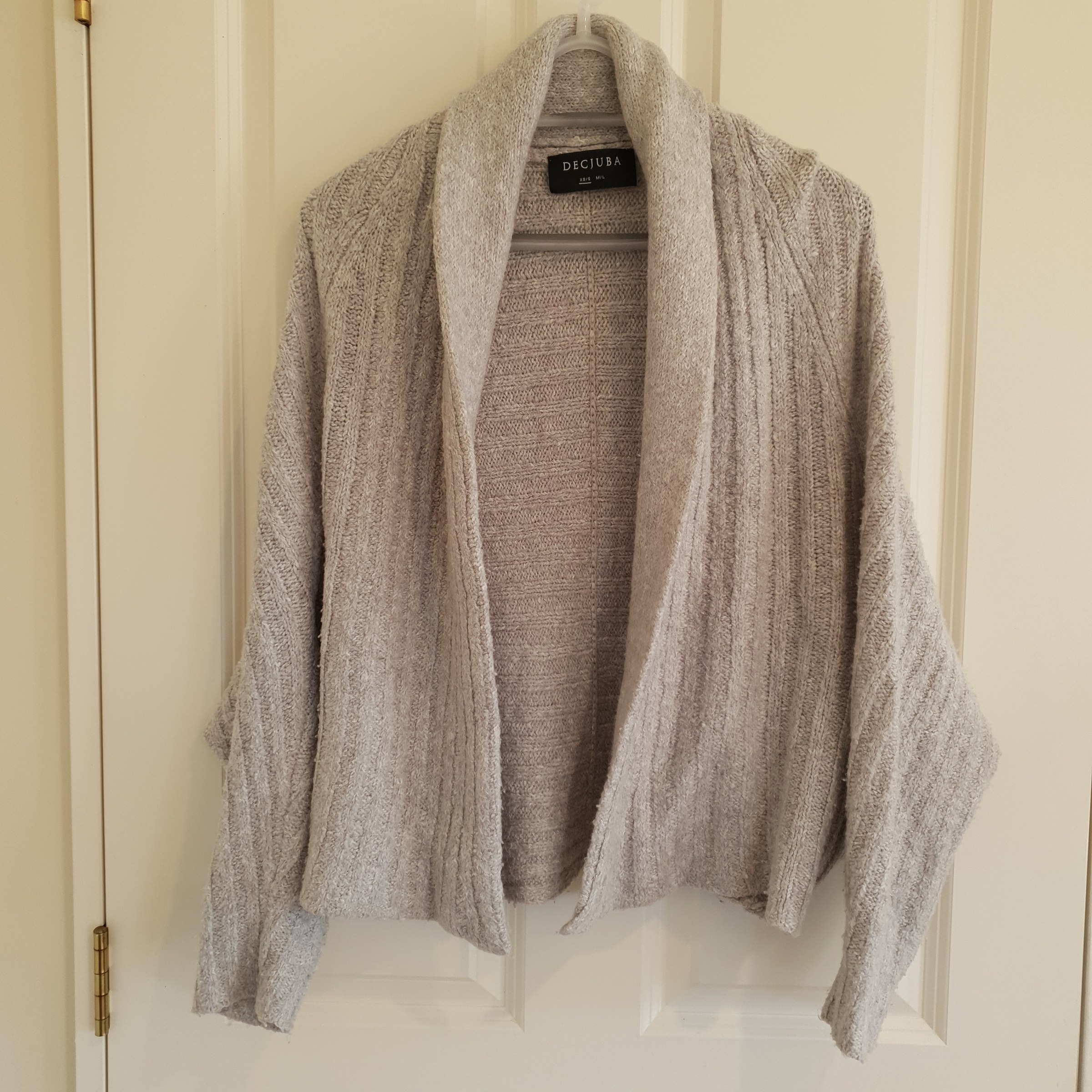 Decjuba Oversized Chunky Knit Wrap Cardigan Grey – Size XS/S